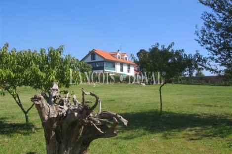 Oviedo. Casa señorial en venta. Biedes. Concejo de las Regueras.  Asturias.