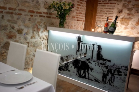  Madrid. Restaurante hotel con encanto en venta o alquiler. Los santos de La Humosa.