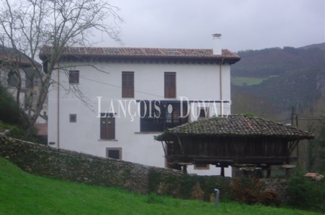 Casa rural en venta. Antiguo convento. Cangas de Onís. Asturias.