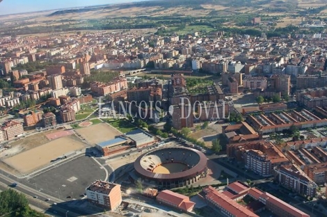 Finca y casa rural en venta. Pago de la Ladera de Valderrobledo. Palencia.