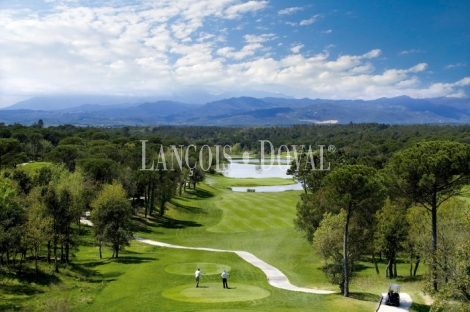 Vivir en el golf. Girona. Costa Brava.