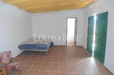 Vélez Rubio. Cortijo en venta. Almería.