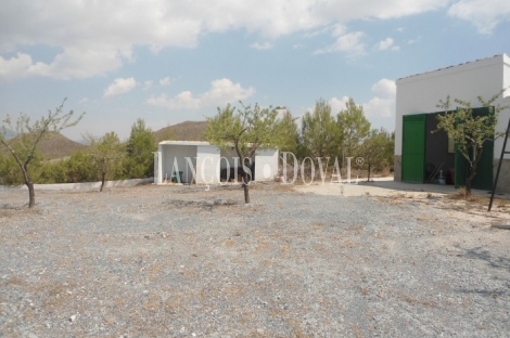 Vélez Rubio. Cortijo en venta. Almería.