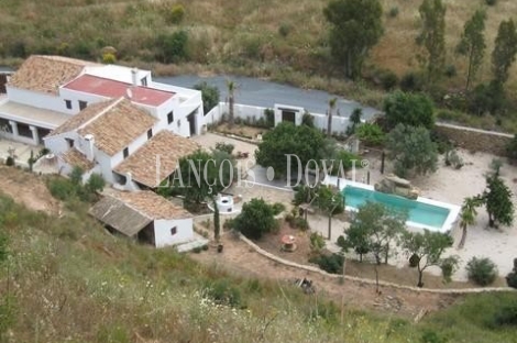 Cortijo en venta. Casabermeja. Málaga.