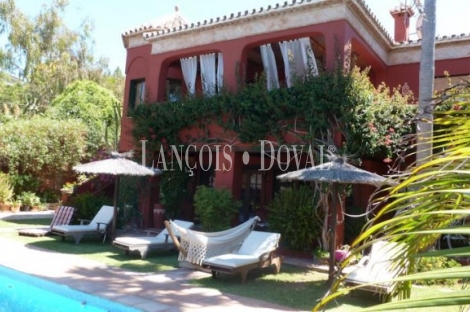 Marbella. Villa en venta actualmente Bed & Breakfast. Málaga.