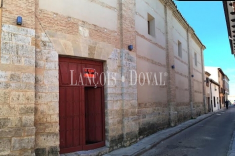 Toro. Zamora. Iglesia en venta ideal hostelería o bodega.