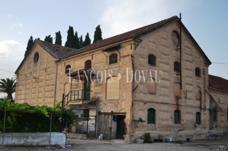 Pinos Puente. Vega de Granada. Suelo industrial en venta o alquiler. Antigua fábrica de remolacha.