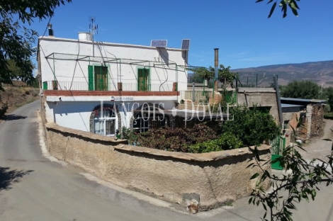 Cortijo antigua almazara en venta. Sierra Nevada. Abrucena. Almería