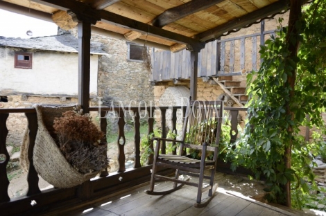 El Bierzo. Casa rural en venta. Orellán. Borrenes. Castilla León.