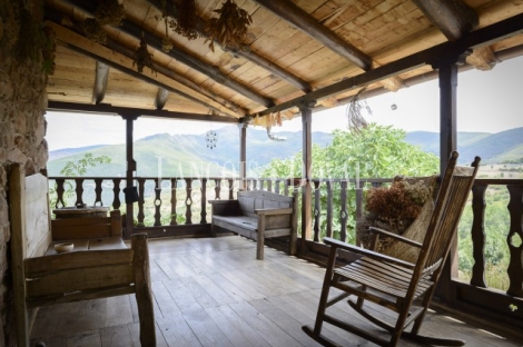 El Bierzo. Casa rural en venta. Orellán. Borrenes. Castilla León.