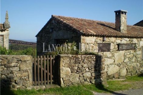 Oia. Torroña. Pontevedra. Finca y casa rural en venta