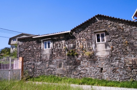 Oia. Torroña. Pontevedra. Finca y casa rural en venta