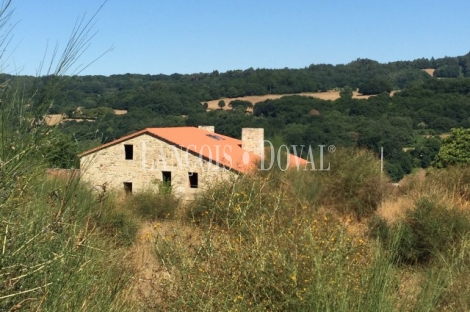 Finca y conjunto casas rurales en venta. Silleda. Pontevedra.