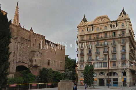 Barcelona. Piso señorial en venta. Zona Catedral Barrio Gótico.