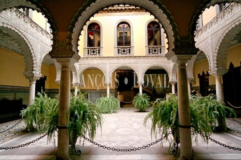 Palacios y casas señoriales en Sevilla: un recorrido histórico