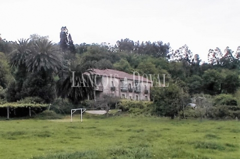  Padrón. Casona y finca en venta. A Coruña.