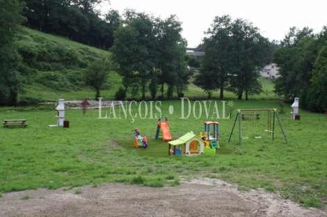 Castropol. Casa rural típica asturiana en venta. Asturias.