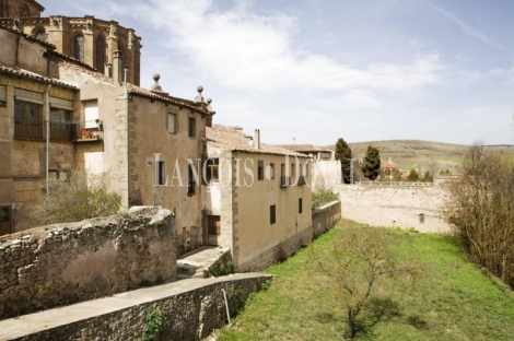 Sigüenza. Hotel con encanto en venta. La Alcarria. Turismo rural en Guadalajara.