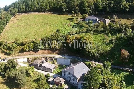 Asturias. Casa rural de piedra en venta. Aldea de Fuentes Cabadas. Boal. Castrillón.
