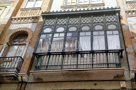 Huelva. Edificio histórico en venta. Centro urbano. Ideal comercial y oficinas. 