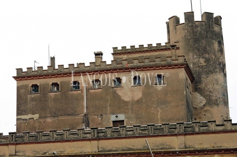 Castillo en venta. Penedès. Casa palacio fortificada.  Ideal enoturismo.