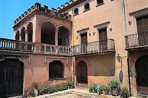 Castillo en venta. Penedès. Casa palacio fortificada.  Ideal enoturismo.