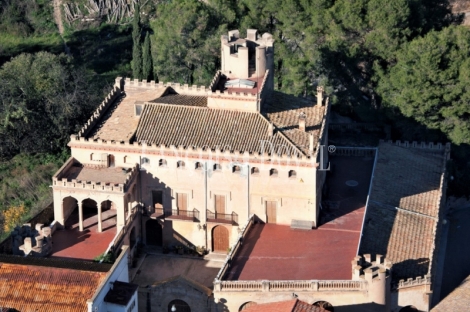 Castillo en venta. Penedès. Casa palacio fortificada.  Ideal enoturismo.