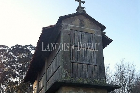 Dodro. Casona de piedra en venta. A Coruña casas rurales.