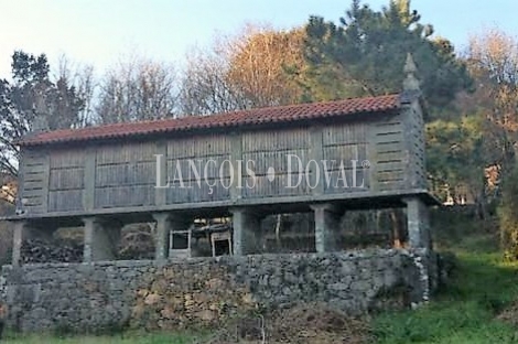 Dodro. Casona de piedra en venta. A Coruña casas rurales.