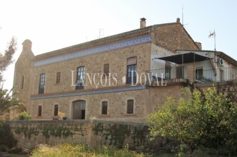 Casinos. Masía y finca en venta. Valencia. Ideal proyecto turístico rural.