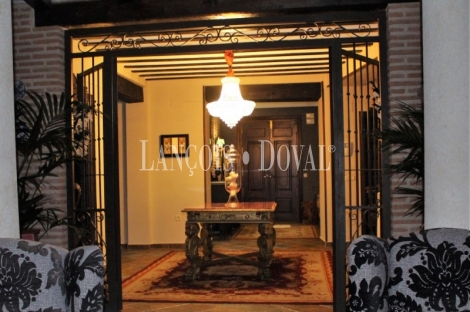 Toledo. Hotel con encanto en venta. Corral de Almaguer. Casas solariegas.