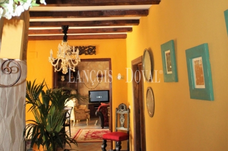 Toledo. Hotel con encanto en venta. Corral de Almaguer. Casas solariegas.