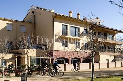 Costa Brava. Restaurante y hotel en venta. Llagostera. Girona hoteles en venta