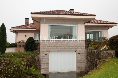 Llanes. Casa de campo en venta. Chalet exclusivo en la Costa de Asturias.