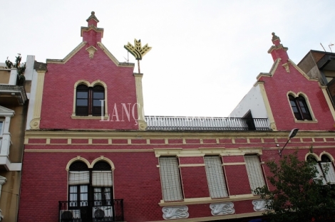  Zafra. Edificio modernista en venta. Ideal hostelería, oficinas o negocio.