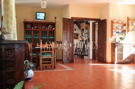 Albalate de Zorita. Guadalajara. Casa señorial en venta. Ideal hotel con encanto.