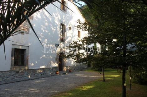 Cantabria. Casa palacio en venta actualmente hotel con encanto. Treceño.