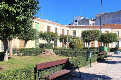 Jaén. Casa Palacio en venta. La Carolina. Posibilidad hotel con encanto.