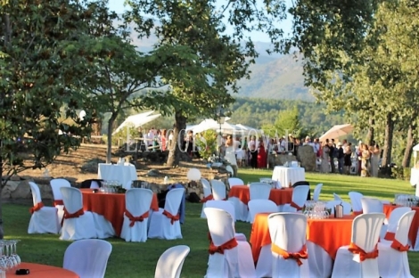 Hotel con encanto en venta. Salón para eventos y celebraciones. Comarca de La Vera.