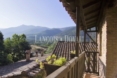 Valle del Jerte. Hotel rural con encanto en venta. Sierra de Gredos. Jerte. Tornavacas.