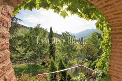 Valle del Jerte. Hotel rural con encanto en venta. Sierra de Gredos. Jerte. Tornavacas.