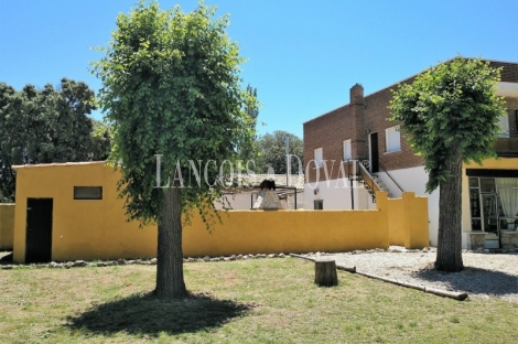 Guadalajara. Durón. Finca en venta ideal casa o alojamiento rural y eventos.