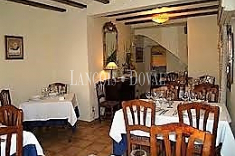 Sagunto. Casa en venta en la judería con proyecto hotel y restaurante.