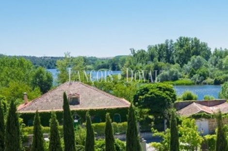 Casa señorial en venta. Zorita del Tormes. Salamanca.  