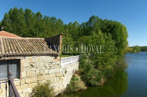 Casa señorial en venta. Zorita del Tormes. Salamanca.  