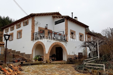 Huesca. Hostal y restaurante con vivienda en venta. Benabarre. Pilzán.