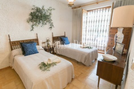 Jaén. Finca olivar en venta. Ideal eventos y hotel rural con encanto.