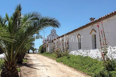 Cáceres. Venta hotel con encanto y restaurante eventos y celebraciones.