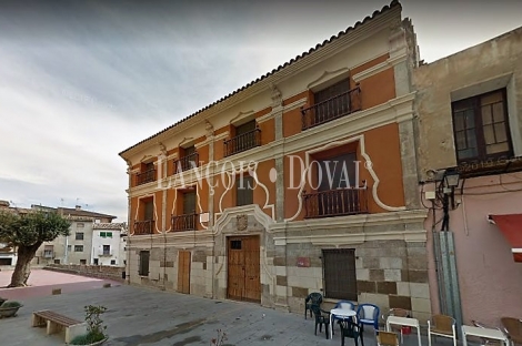 Huesca Casa Palacio en venta. Fonz. Aragón propiedades singulares.