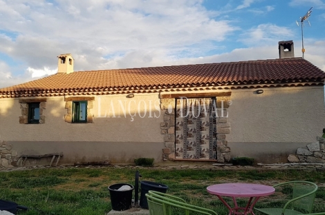 Sierra de Ávila. Casa rural en venta. San Esteban de Los Patos.